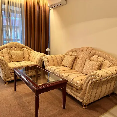 Great In Downtown Daire