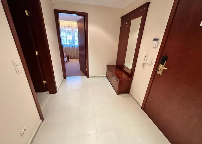 Great In Downtown Апартаменты *