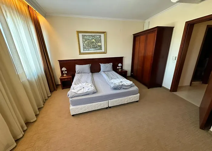 Апартаменты Great In Downtown